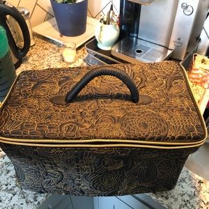 Amika travel tote